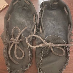 Mens moccasins